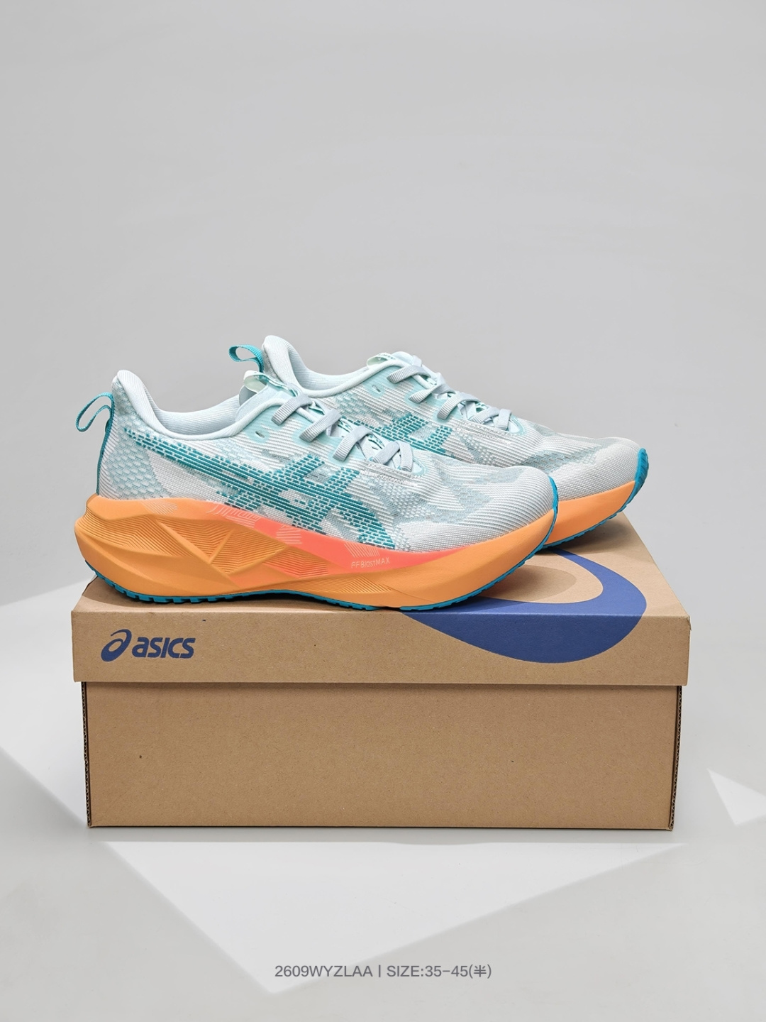 ASICS Novablast 5