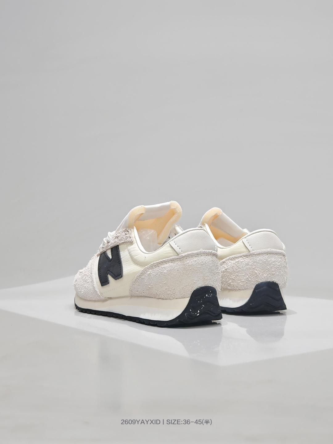 New Balance 471 Retro Runner — Cream / Black view 3