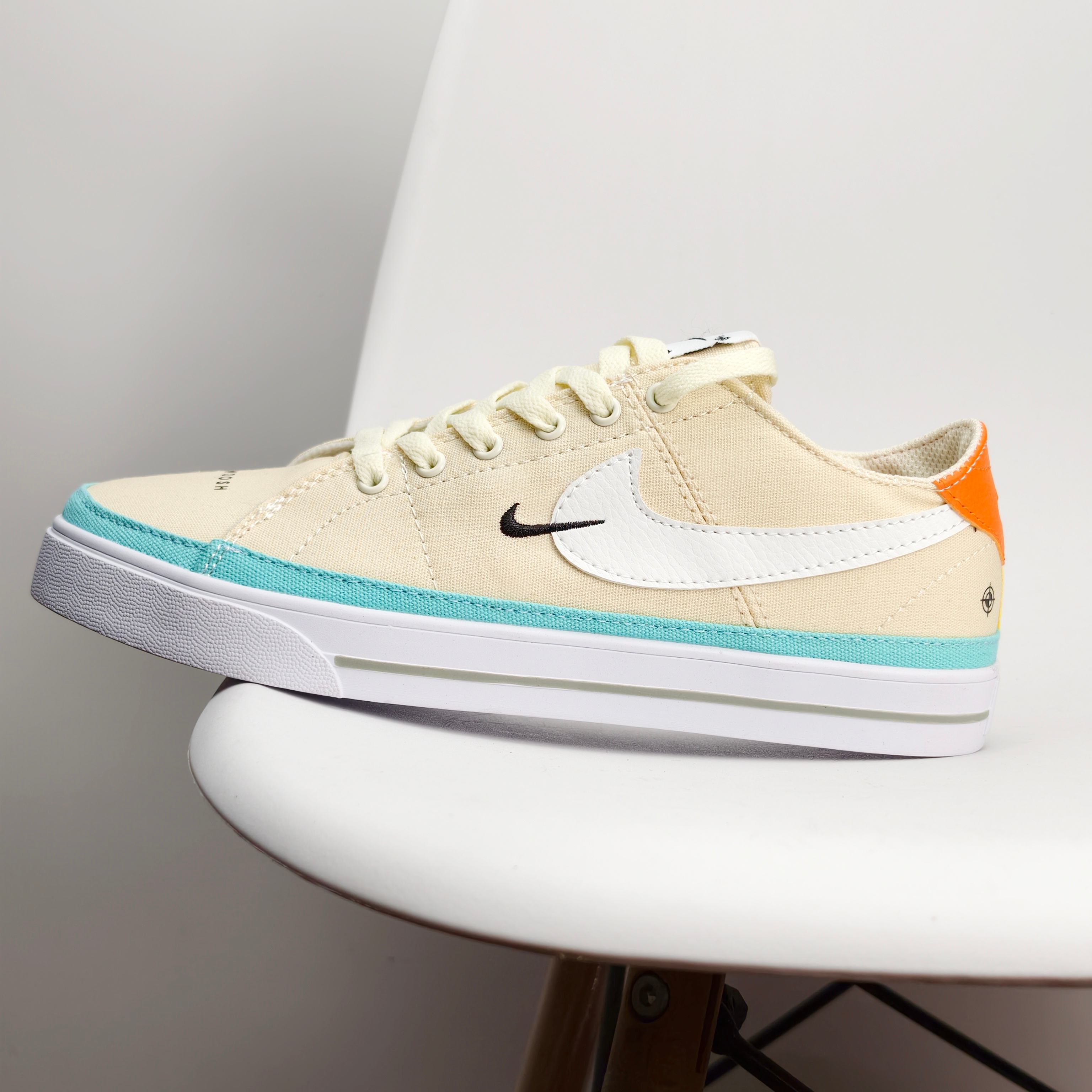 Nike Court Legacy