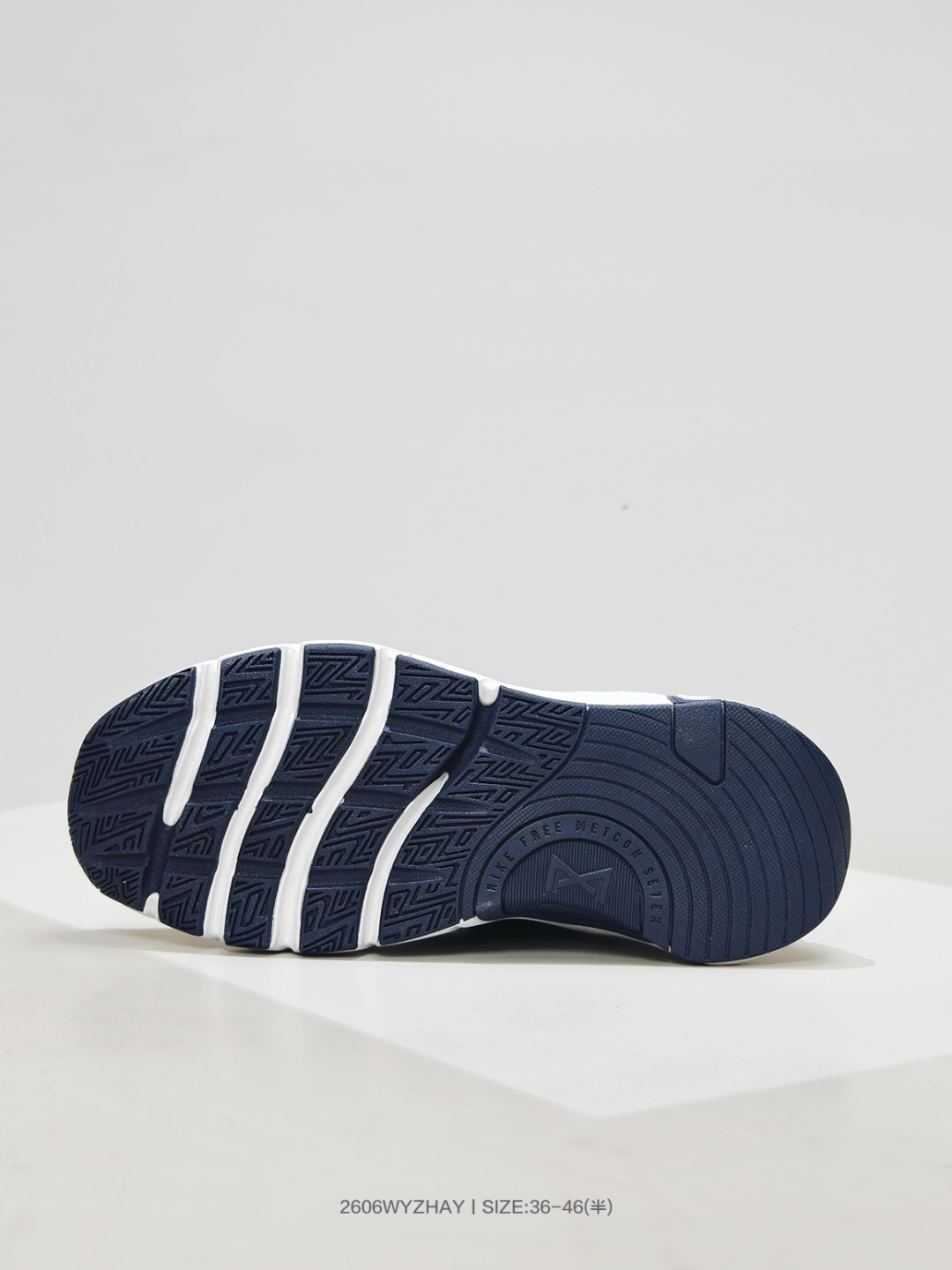 Nike Free Metcon 7 — Navy / White view 2