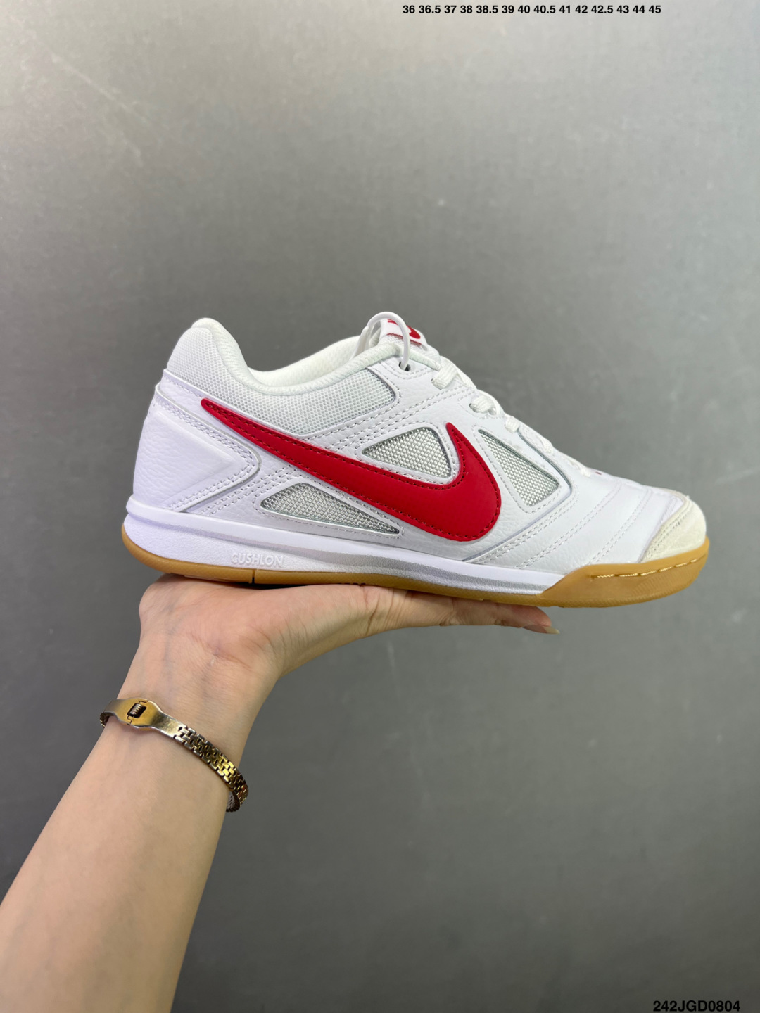 Nike Gato
