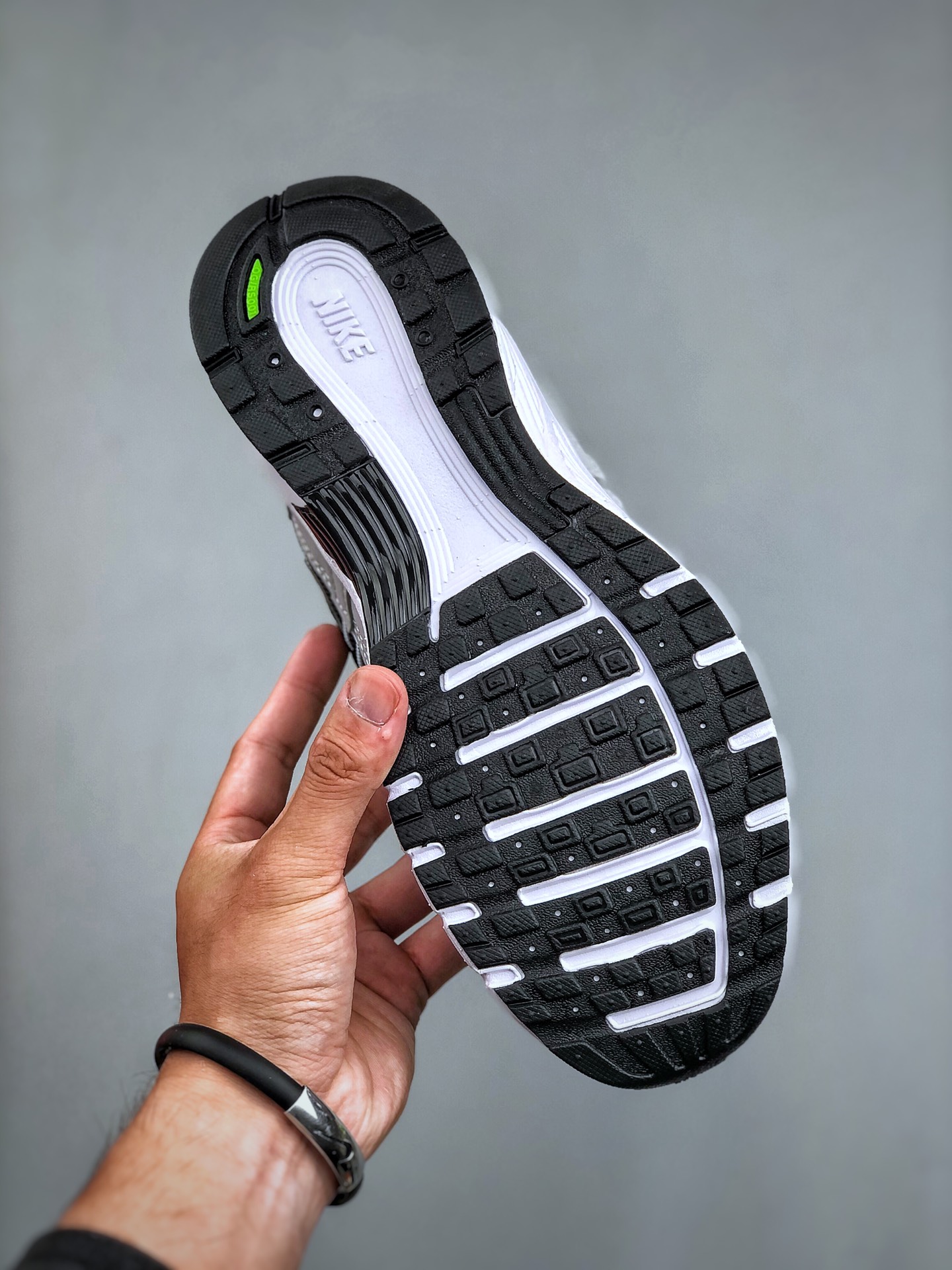 Nike P-6000 Retro Runner — Grey / Black / Neon view 8