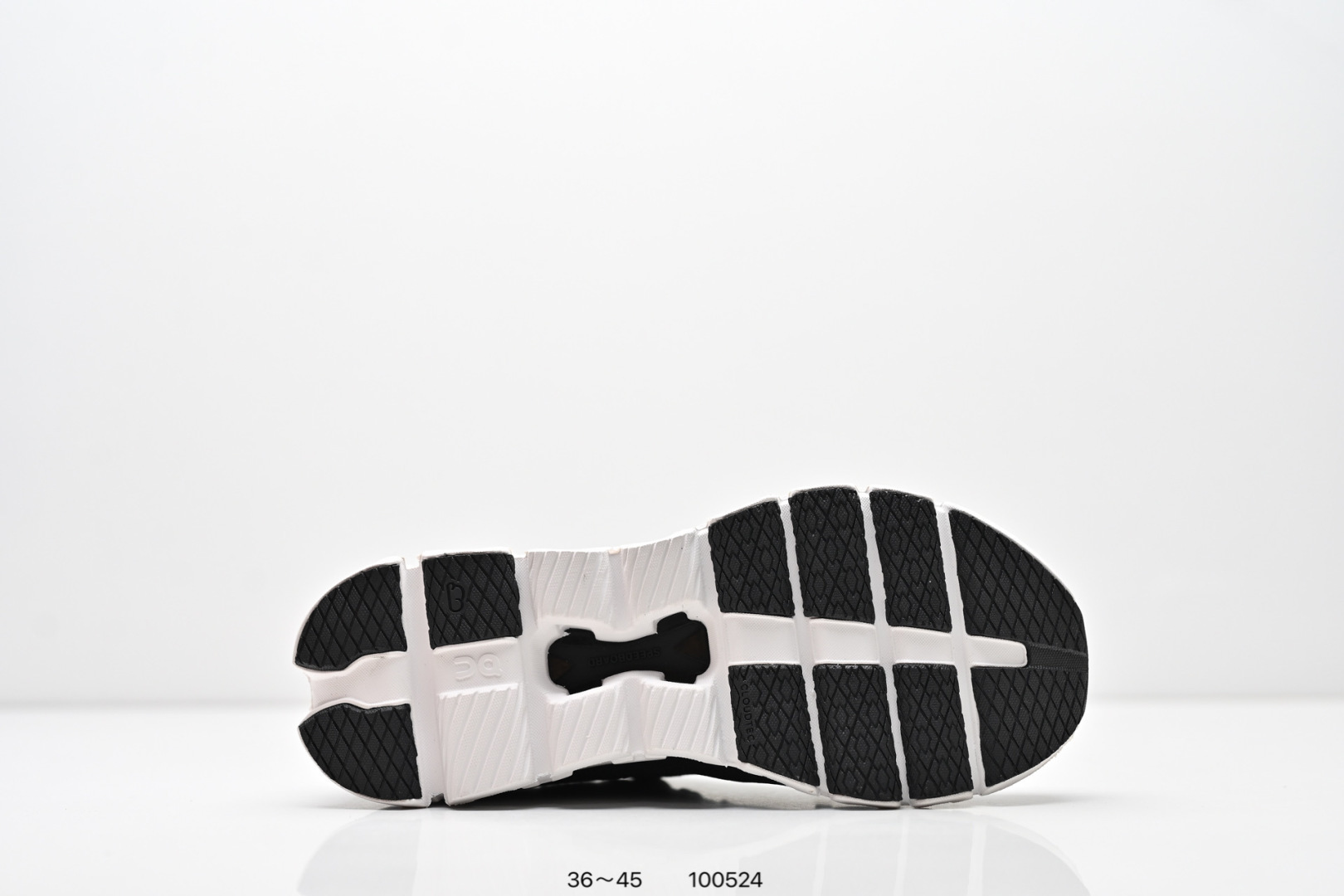 On Cloud X4 AD — Black / White view 6